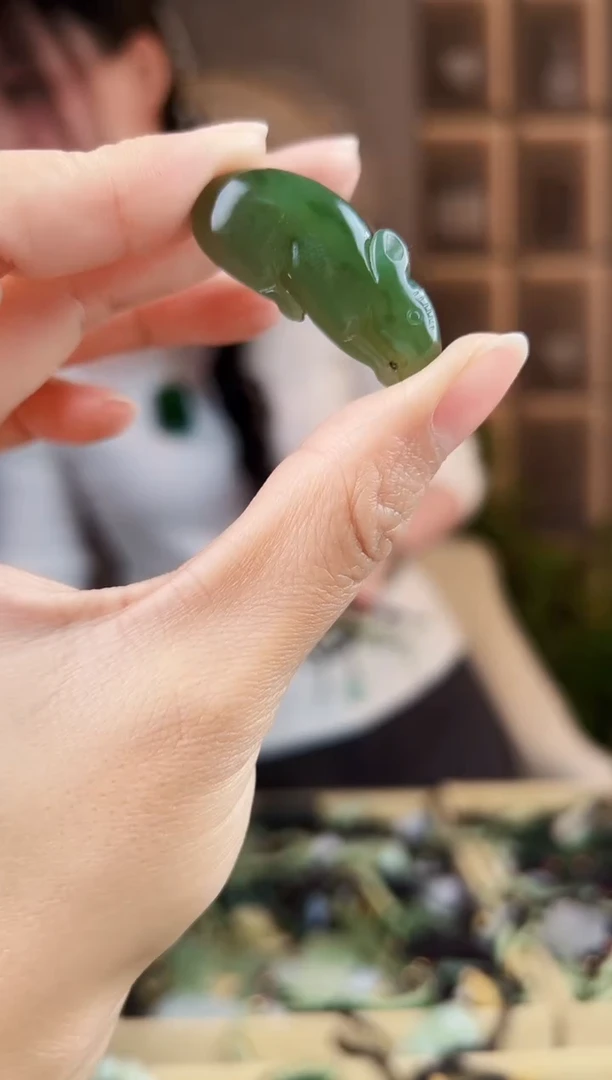 颈饰未镶嵌和田玉拍一发一，多样性发货