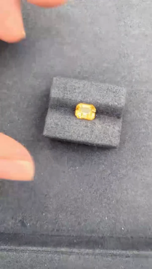 裸石彩色蓝宝石2ct黄蓝宝   GB