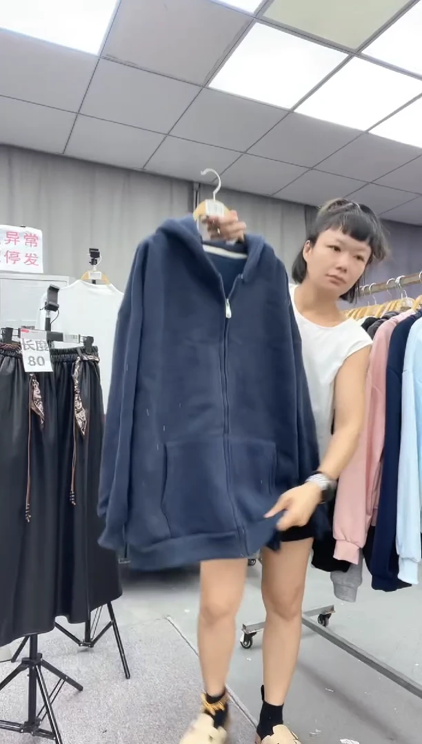 棉大哥家漂亮衣服漂亮颜色