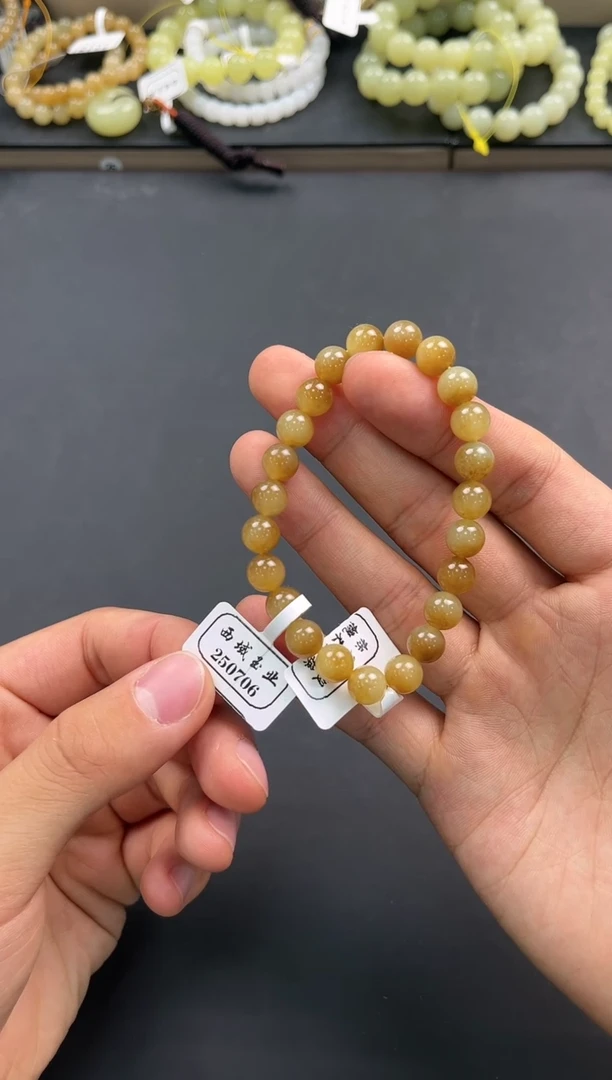 未镶嵌手串和田玉且末金山糖白手串卡8微色差
