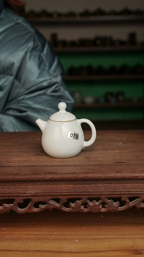 杯079号月白小龙旦壶微微不完美