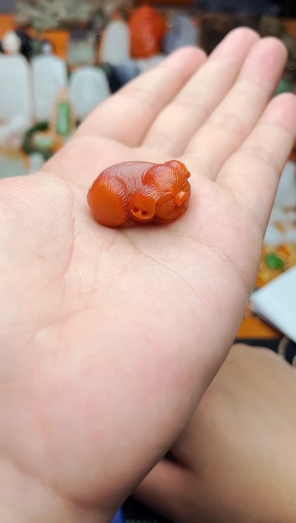 【闪购商品】南红玛瑙颈饰未镶嵌猪01