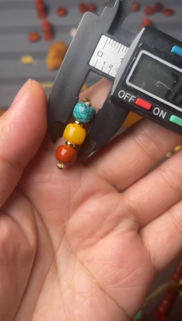 未镶嵌蜜蜡裸石7网花红绿灯