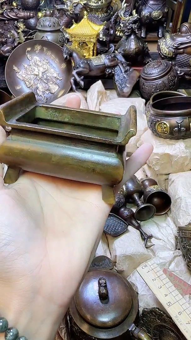 铜器摆件铜器摆件