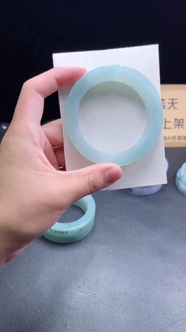 未镶嵌手镯定制翡翠喜***边定制