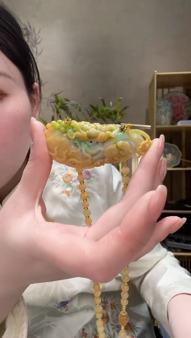 【闪购商品】翡翠颈饰未镶嵌吊坠