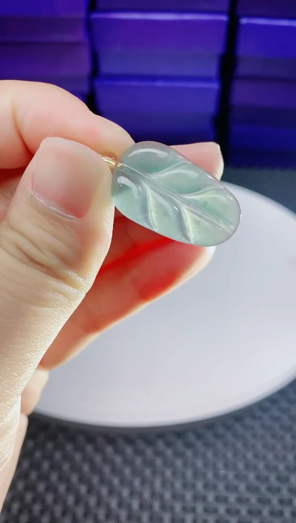 翡翠合金颈饰