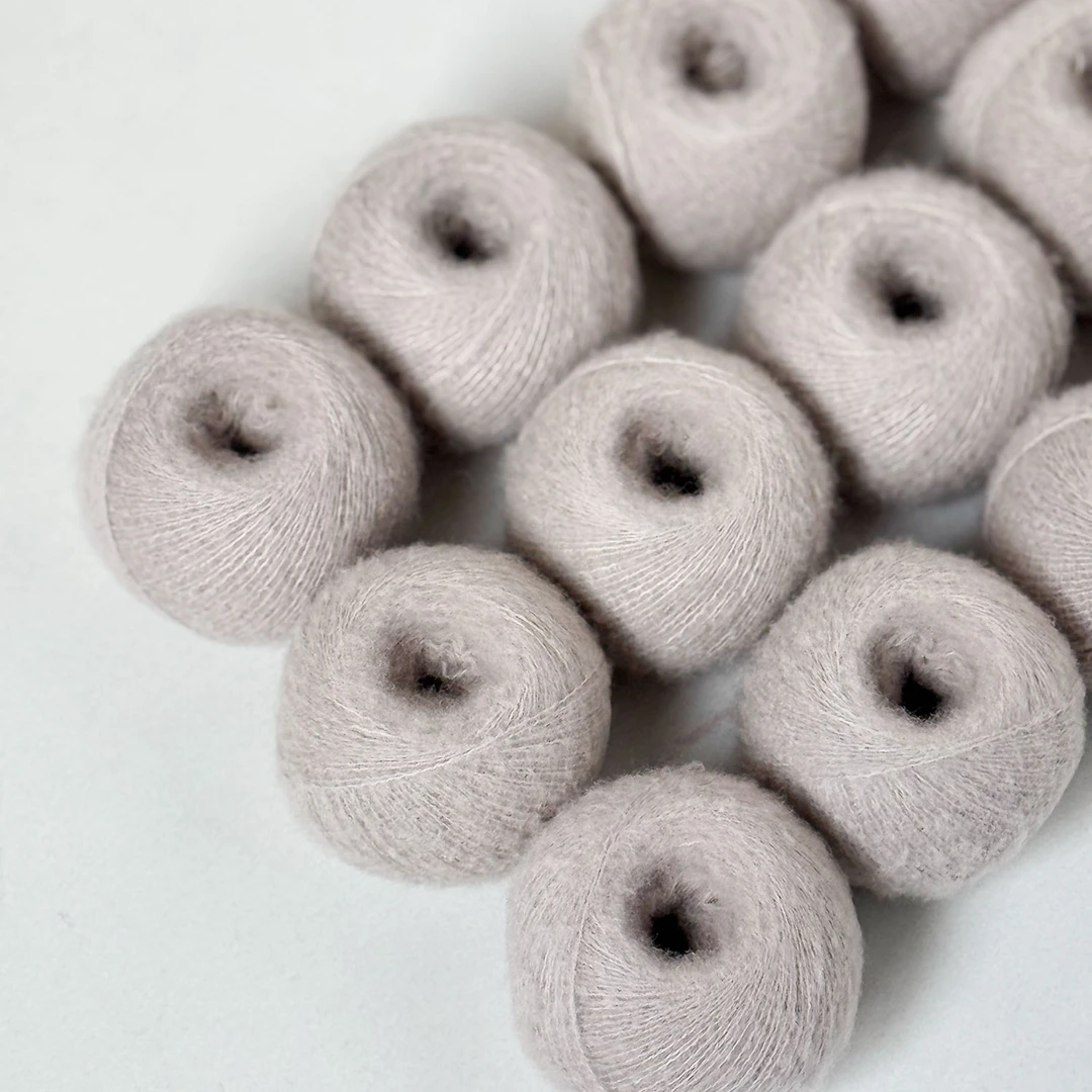 逸致手工编织线小羊毛衣服配饰柔软亲肤细线材25克*12团