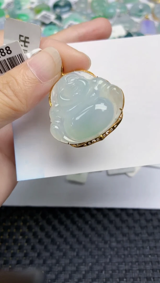 翡翠18K金镶嵌颈饰天然A货翡翠