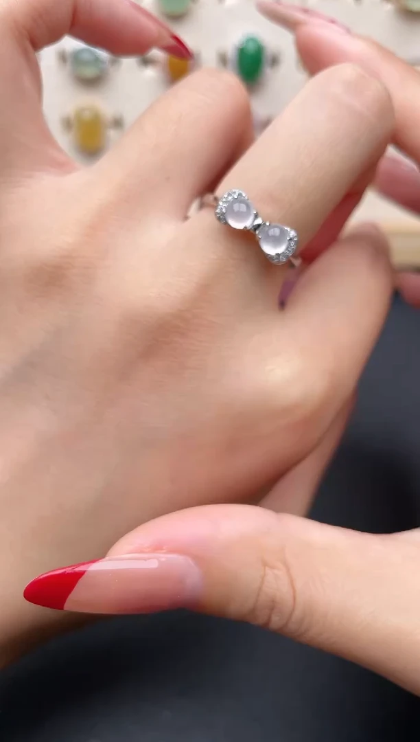 【闪购商品】翡翠戒指银S925镶嵌一物一证一礼盒