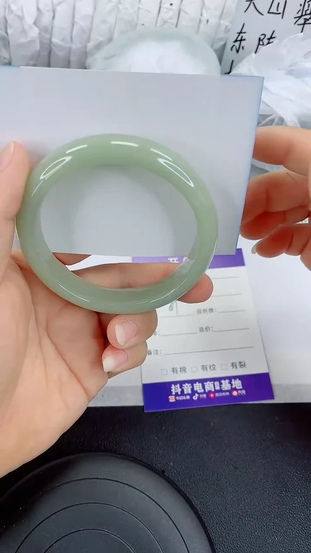 未镶嵌手镯石英质玉165-61/62