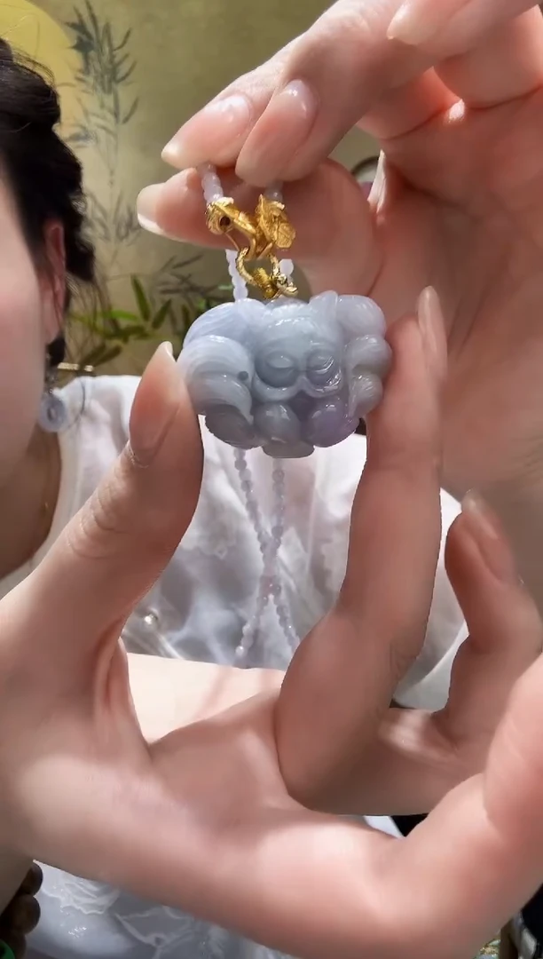 颈饰未镶嵌翡翠吊坠