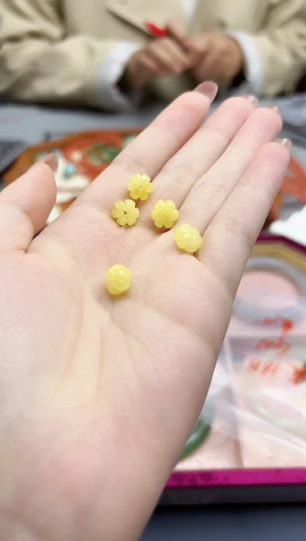 裸石蜜蜡未镶嵌蜜蜡花配饰GW多样性发其一