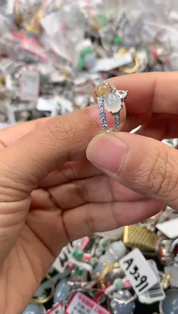 银S925镶嵌戒指翡翠777       4