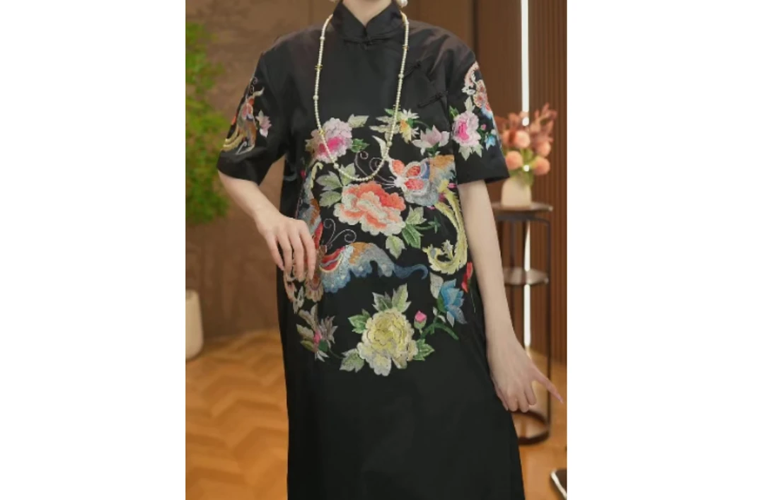【国色芳华】夏季短款新中式复古刺绣改良短袖连衣裙2025C8052—雨竹