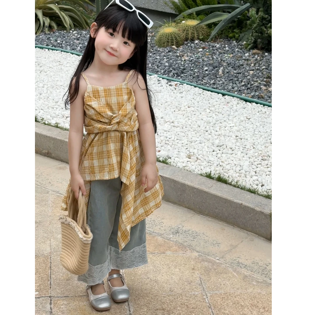 女童夏季套装新款公主时髦吊带两件套复古格纹裙蕾丝牛仔裤套装