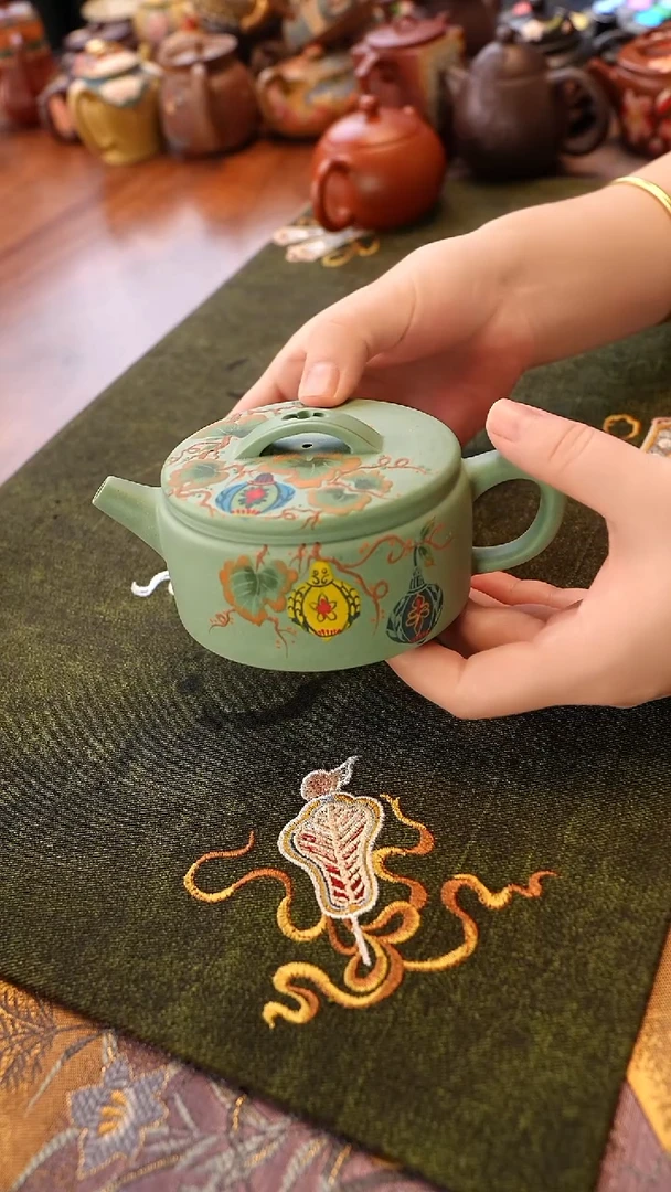 茶壶紫砂念青五福汉瓦