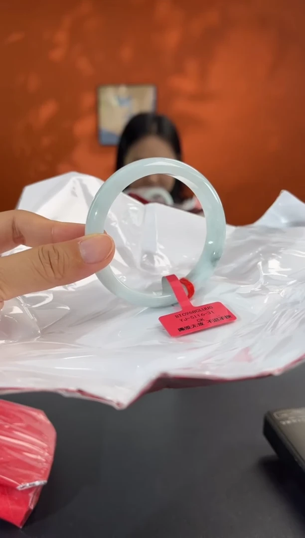 未镶嵌手镯翡翠10