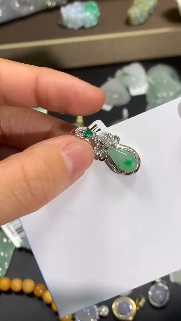 颈饰未镶嵌翡翠111