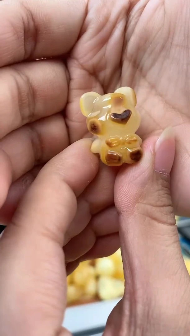 【闪购商品】蜜蜡裸石未镶嵌天然琥珀蜜蜡小熊