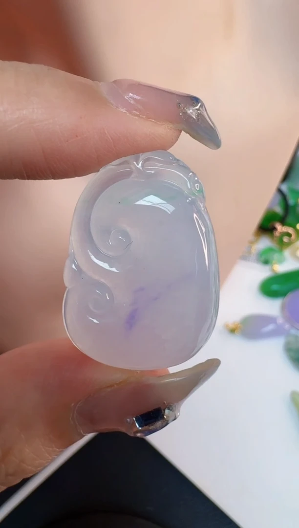 翡翠未镶嵌吊坠(不含链)缅甸A货翡翠