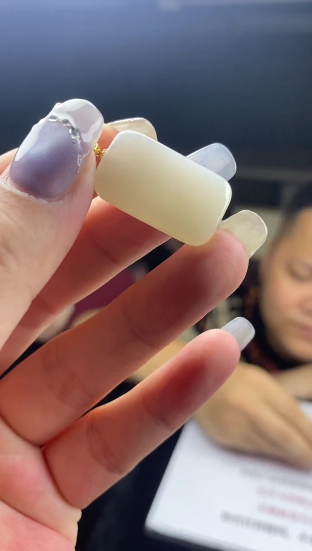 和田玉18K金镶嵌吊坠(不含链)吊坠-D5831