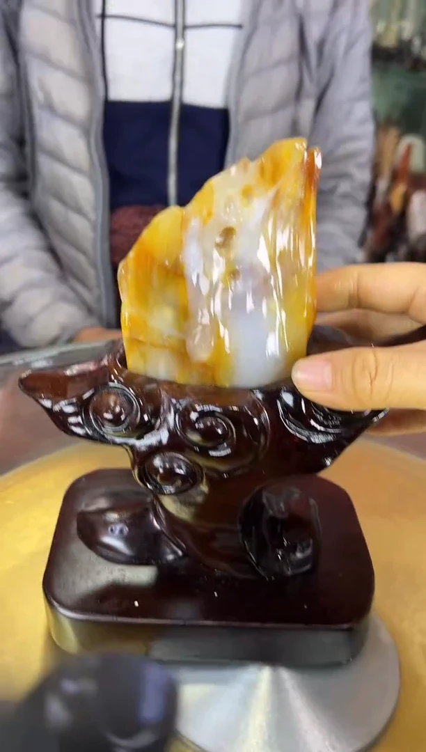 缅甸天然树化玉精品摆件