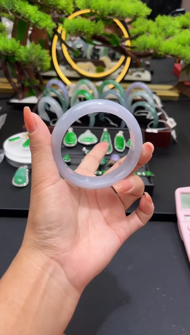 未镶嵌手镯翡翠手镯