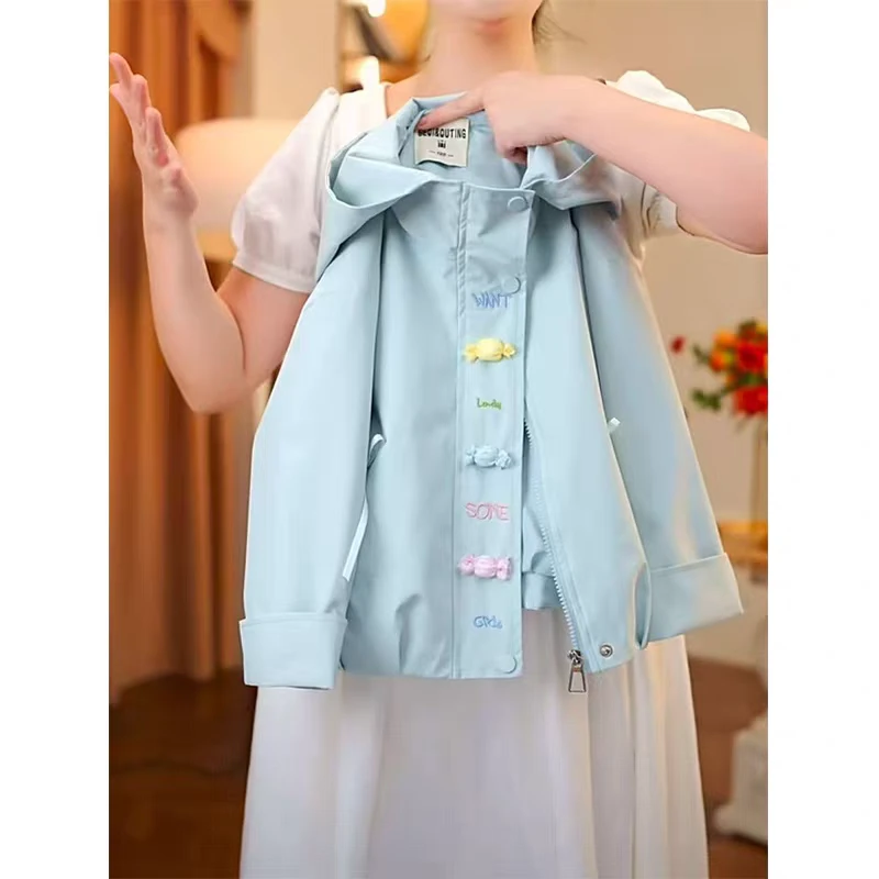 女童秋装外套2025新款儿童时髦洋气连帽夹克衫网红女孩春秋冲锋衣