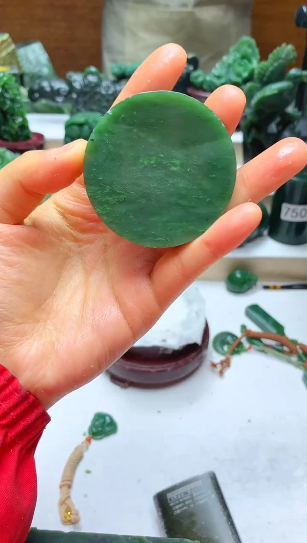 未镶嵌和田玉摆件随机发货，拍一发一