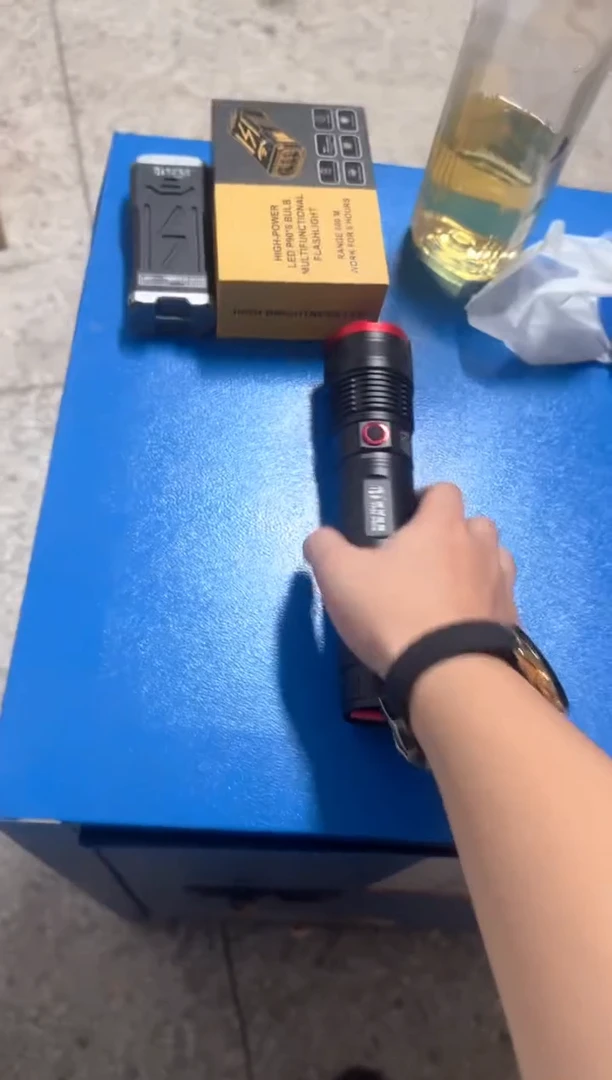 【超亮激光炮】单灯芯高功率铝合金大手电