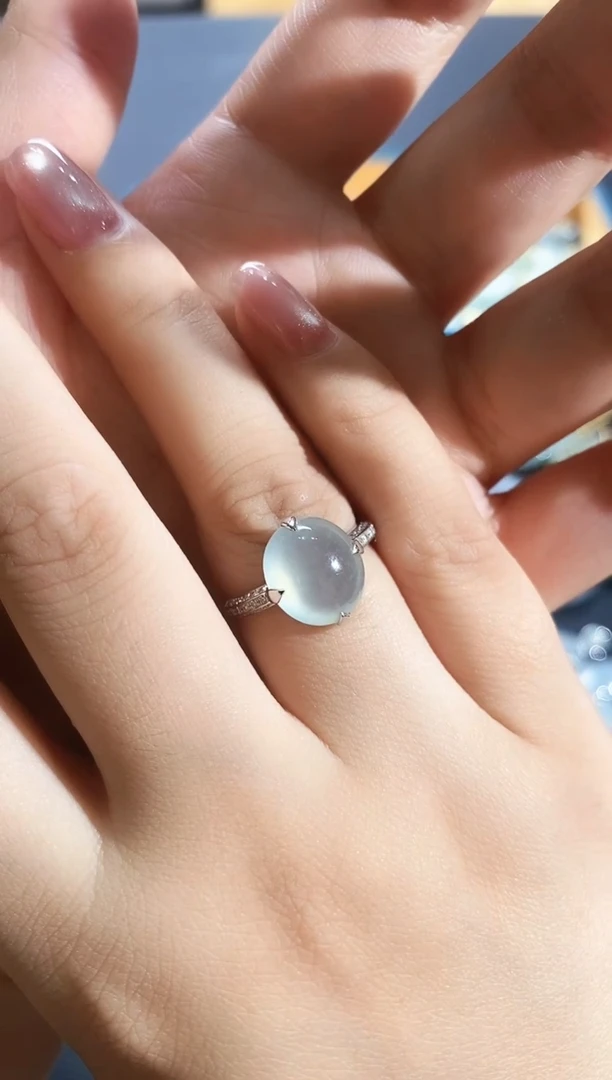 翡翠戒指18K金镶嵌250607208