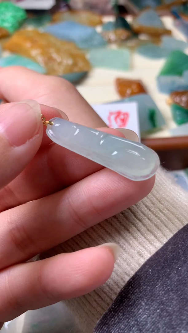 【闪购商品】翡翠颈饰18K金镶嵌吊坠