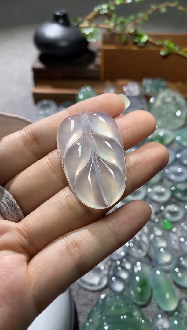 吊坠(不含链)未镶嵌翡翠叶子