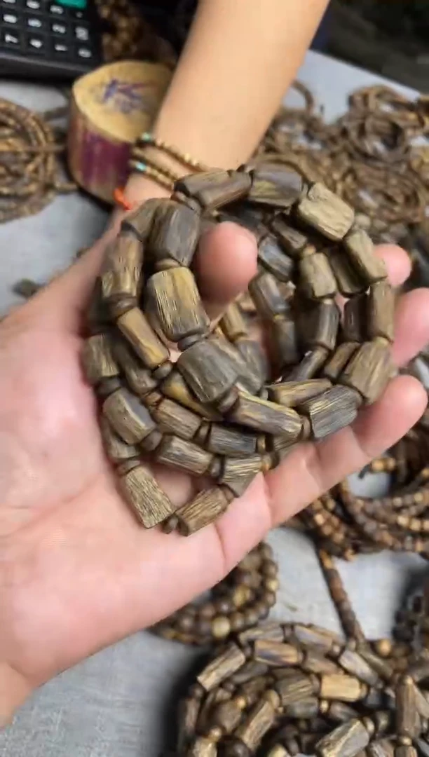 沉香手串随型桶珠单圈手串多样性发一