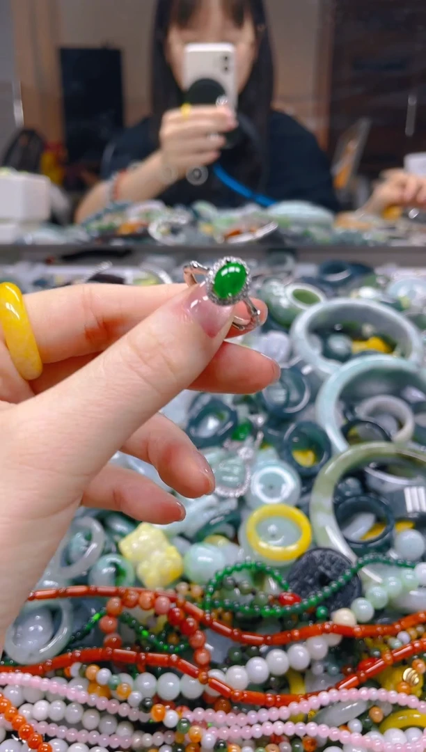 翡翠未镶嵌颈饰/E/翡翠A货一图一物