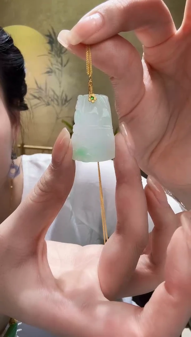 颈饰未镶嵌翡翠吊坠