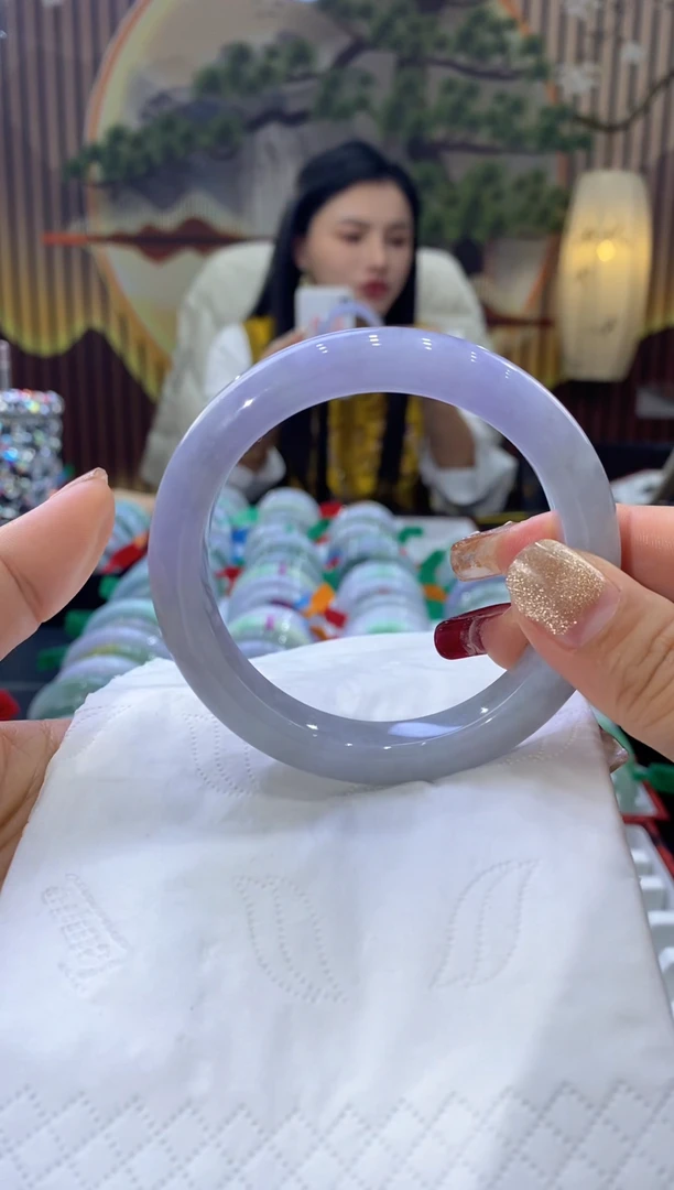 【闪购商品】翡翠手镯未镶嵌多人06300