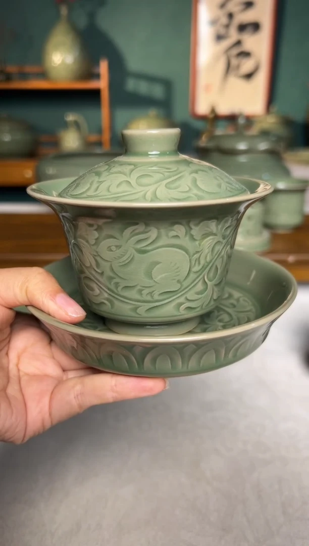 其他纯手工缠枝牡丹玉兔马蹄三才盖碗