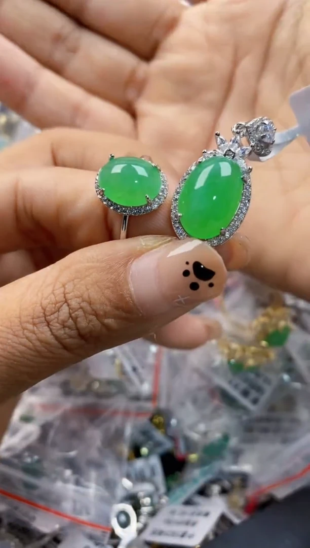 银S925镶嵌戒指翡翠333   1