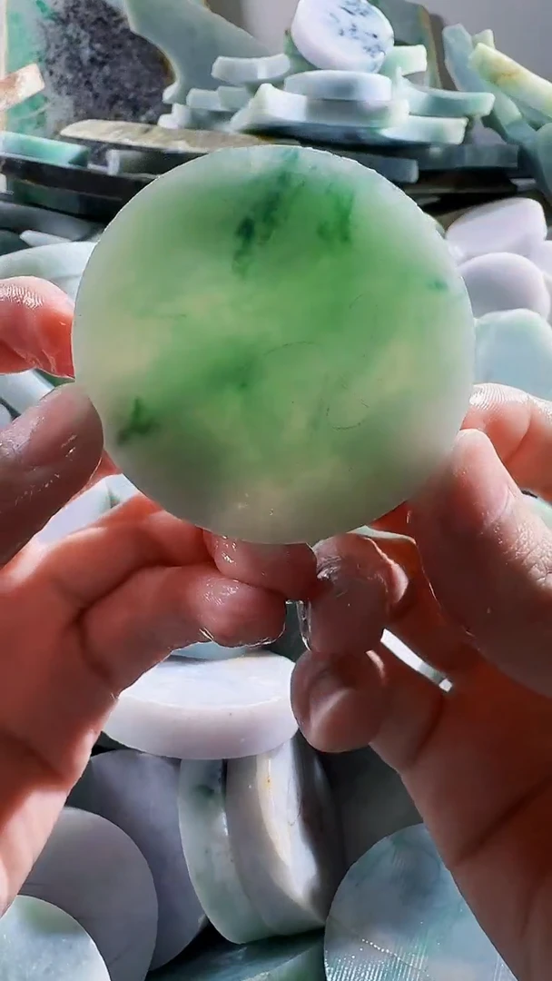 翡翠裸石缅甸翡翠A货文9386