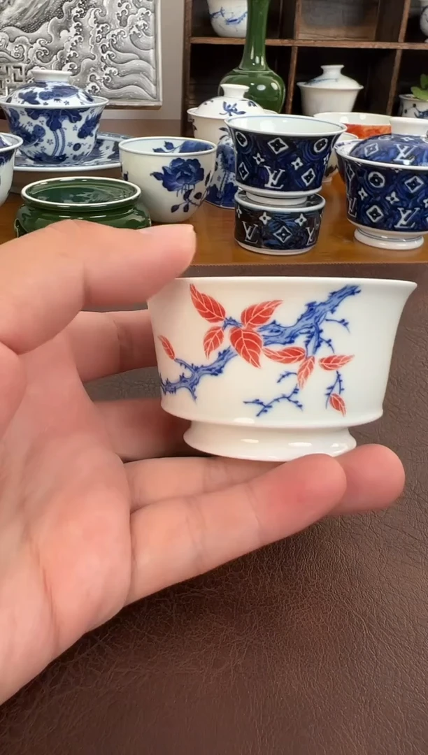 照夜白青花釉下红喜上眉梢主人杯