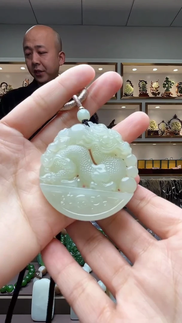 【闪购商品】和田玉颈饰未镶嵌苏