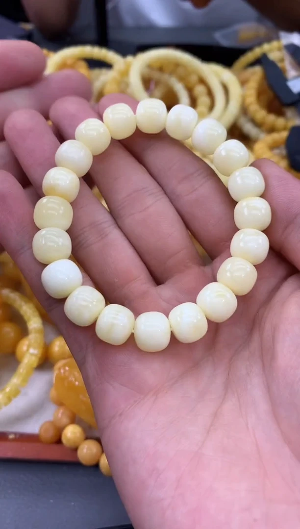 未镶嵌蜜蜡裸石手串