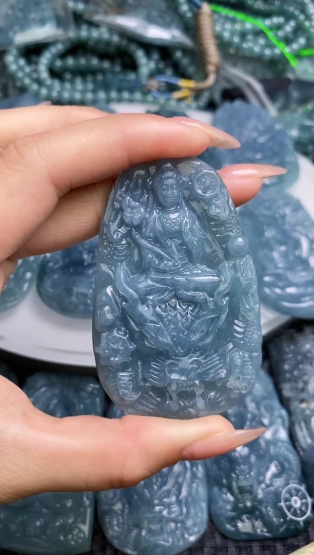 【闪购商品】翡翠颈饰未镶嵌