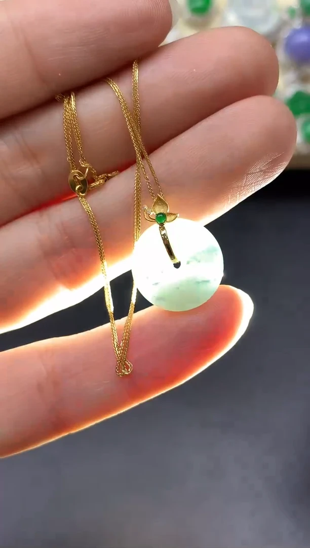 颈饰18K金镶嵌翡翠185中国好珍宝