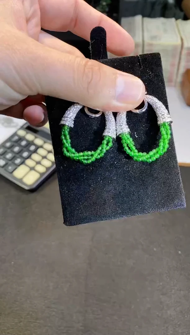 【闪购商品】翡翠耳饰未镶嵌多样性发货不含链其一