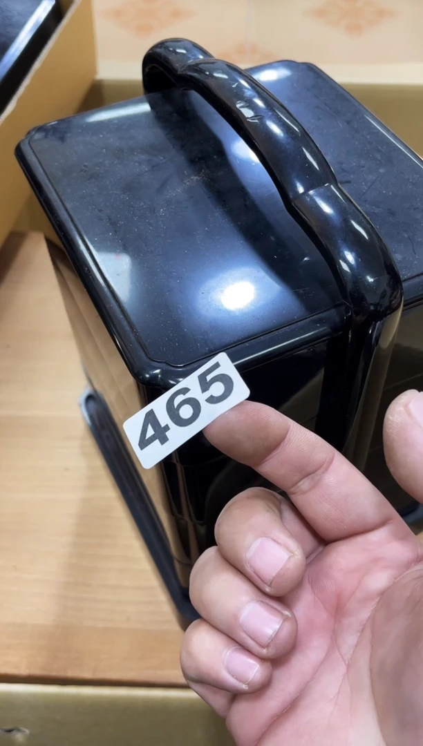 木玩***乐如图所示 阁集工艺品