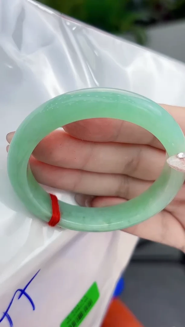 【闪购商品】翡翠手镯未镶嵌翡翠手镯