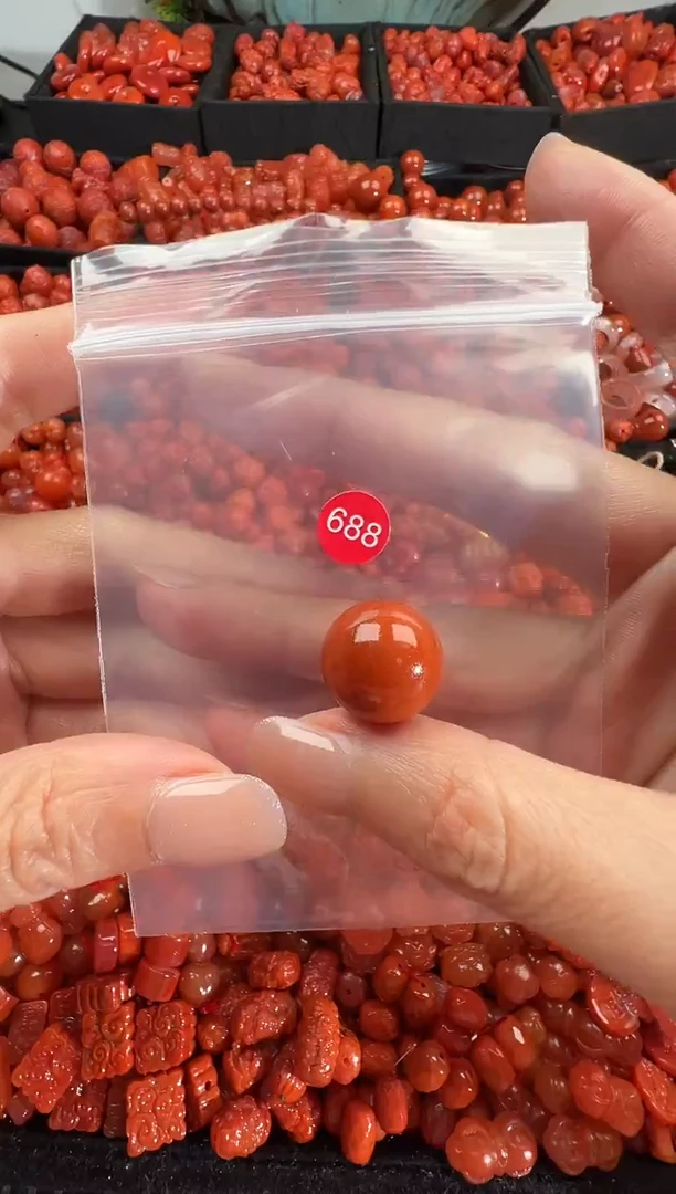 颈饰未镶嵌南红玛瑙1